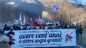 No tav in marcia in Val di Susa.20 anni dall'inizio protesta