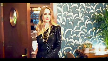 VIDEO - Fuoricentro presenta il singolo Amanda Lear