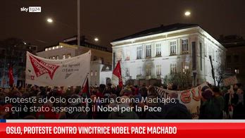 Oslo, proteste contro vincitrice Nobel Pace Machado