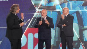 ESTRATTO DE LAURENTIIS GAZZETTA AWARDS SU SCUDETTO E CONTE 11.12_5021923