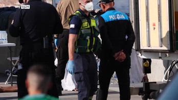 Naufragio al largo di Malta e navi umanitarie impegnate in altri soccorsi