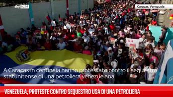 I venezuelani marciano contro la "pirateria yankee"