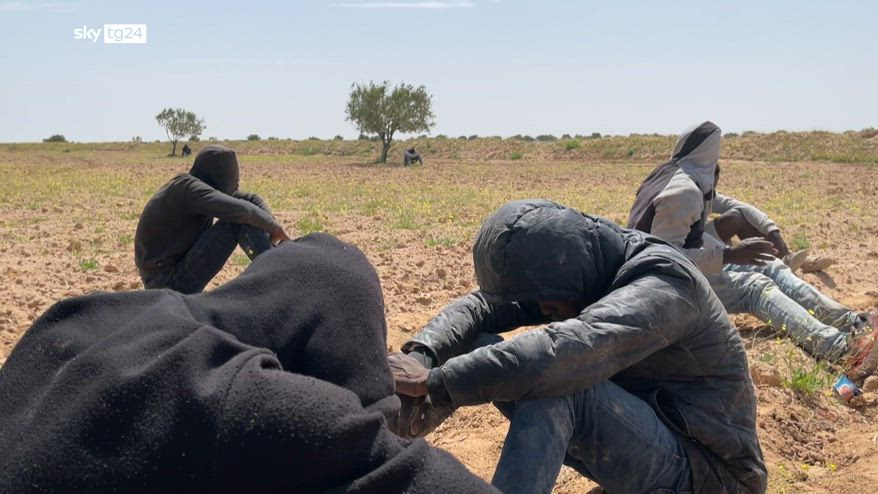 Migranti, dalla Tunisia il racconto della violenza