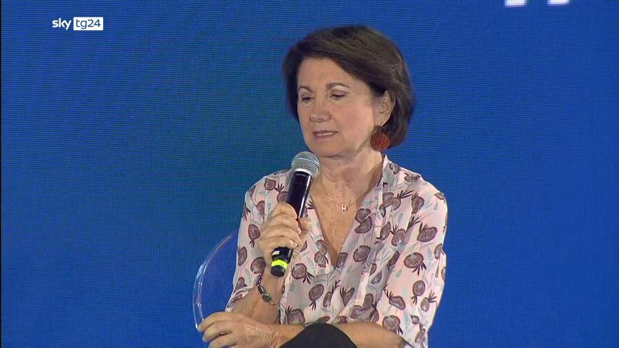 Roccella: La Russa? Non entro nelle reazioni di un padre