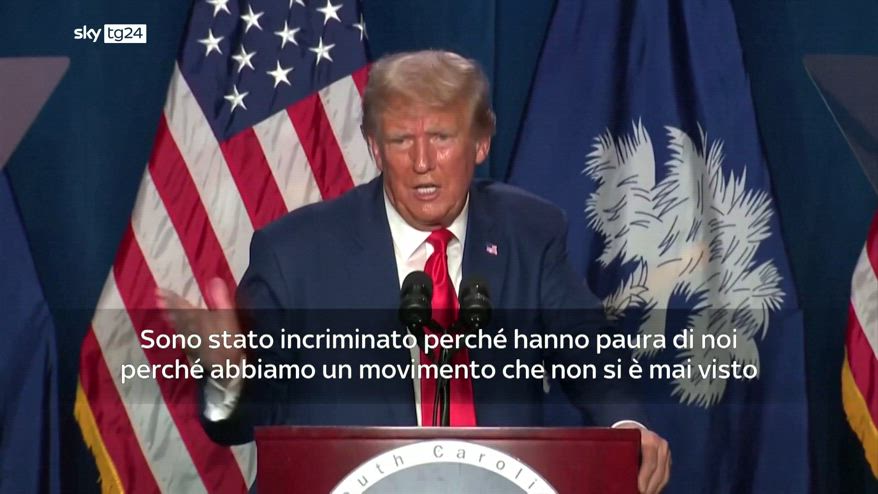 Trump: sono stato incriminato perchè hanno paura di noi