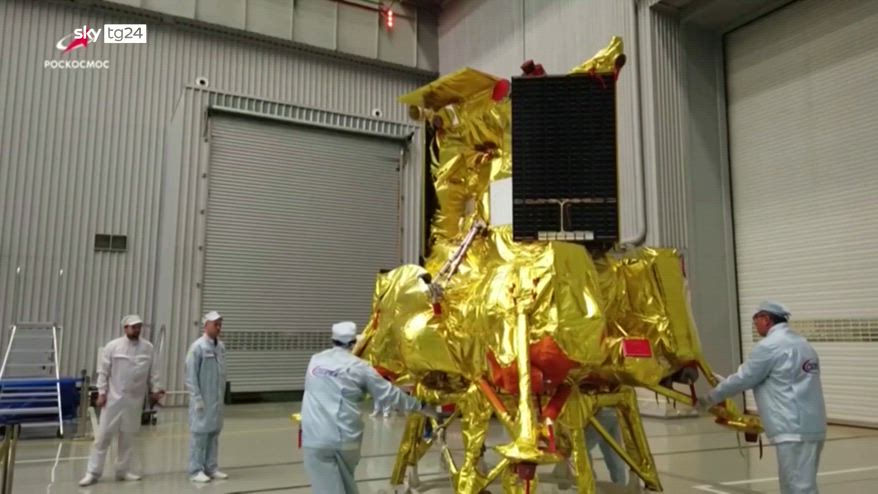 Sonda russa si schianta sul suolo lunare
