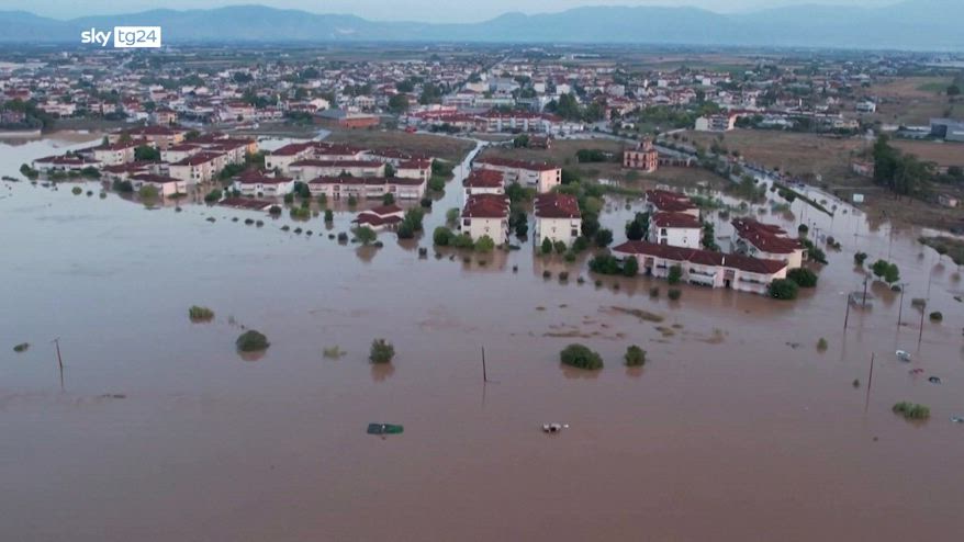 Clima, piogge e indondazioni nel mondo: criticità in Grecia