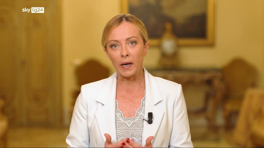 Migranti, Meloni: Von der Leyen venga con me a Lampedusa