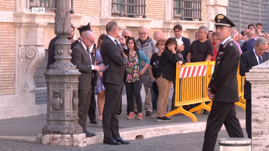 Morte Napolitano, ai funerali di Stato anche Macron