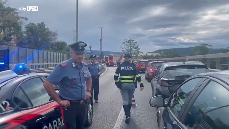 Corpo appeso guardrail, procura Trieste: probabile suicidio