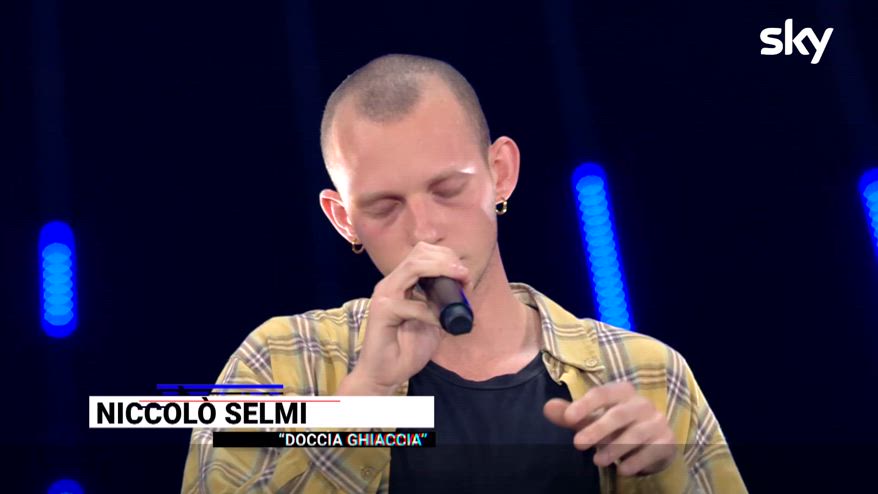 X Factor 2023: Niccolò Selmi canta “Doccia ghiaccia”