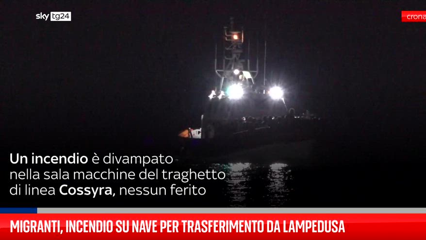 Migranti, incendio su nave per trasferimento da Lampedusa