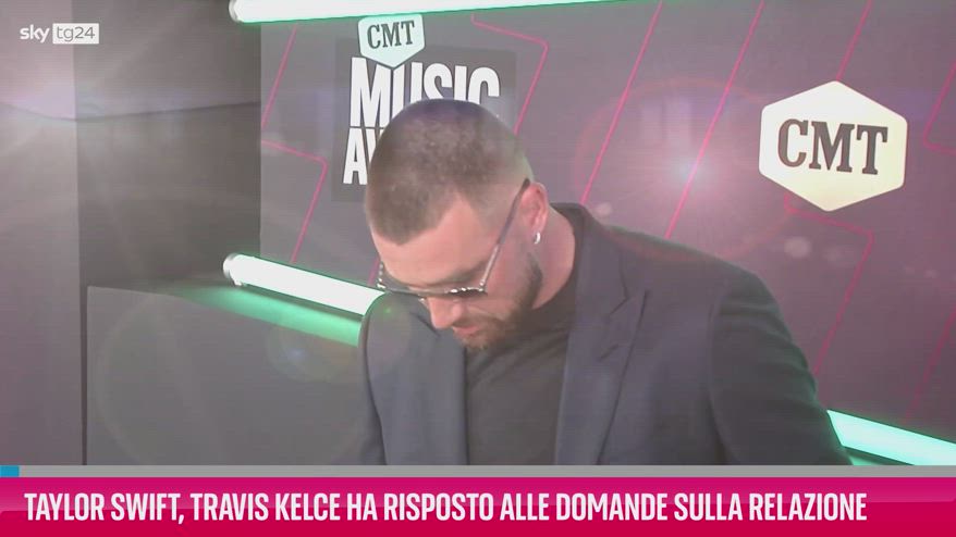 VIDEO Taylor Swift, Travis Kelce sulla presunta relazione