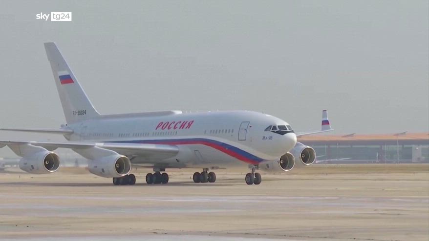 Putin in Cina cerca alleanza sulla via della seta