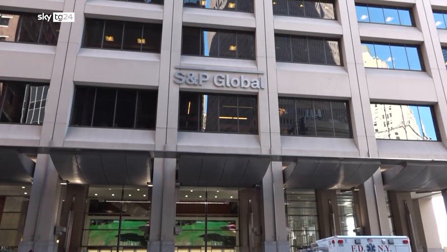 Standard and Poor's lascia invariato rating su Italia