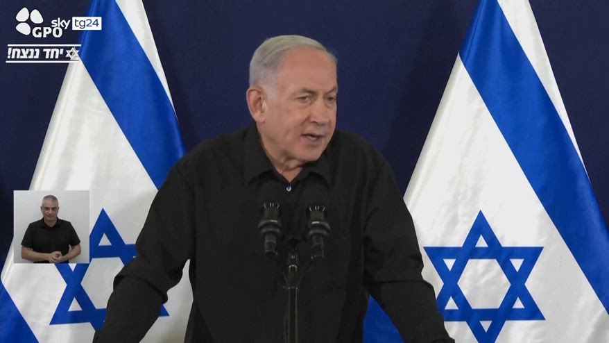 Scontro Netanyahu-Gantz sui servizi e allarme militari