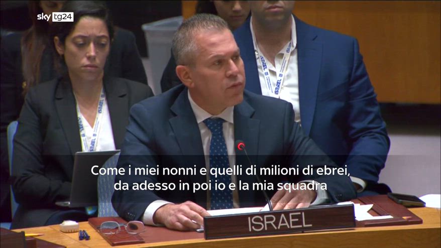 Mo, ambasciatore israeliano con la stella di Davide all'Onu