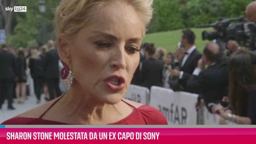 VIDEO Sharon Stone molestata da un ex capo di Sony