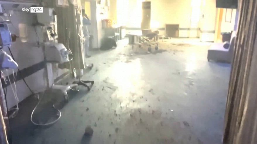 MO, distrutto l'edificio legislativo palestinese di Gaza