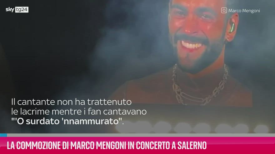 VIDEO La commozione di Marco Mengoni in concerto a Salerno