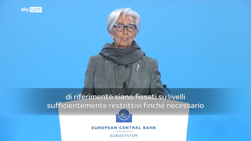 Tassi Bce invariati, Lagarde: ancora rischi da inflazione