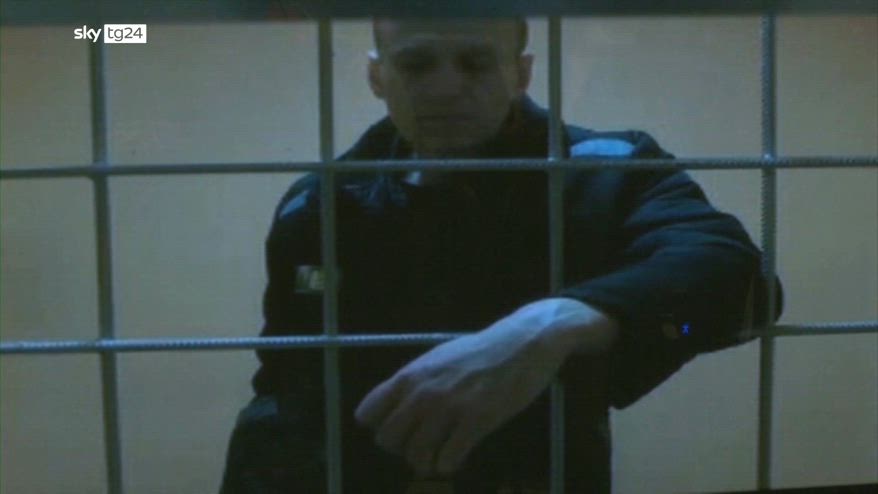 Russia, dopo tre settimane ritrovato Navalny,