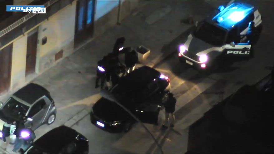 Palermo, 8 arresti per spaccio ed estorsioni