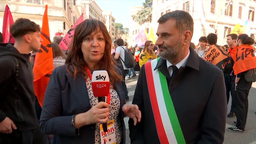 Decaro a Sky TG24: 