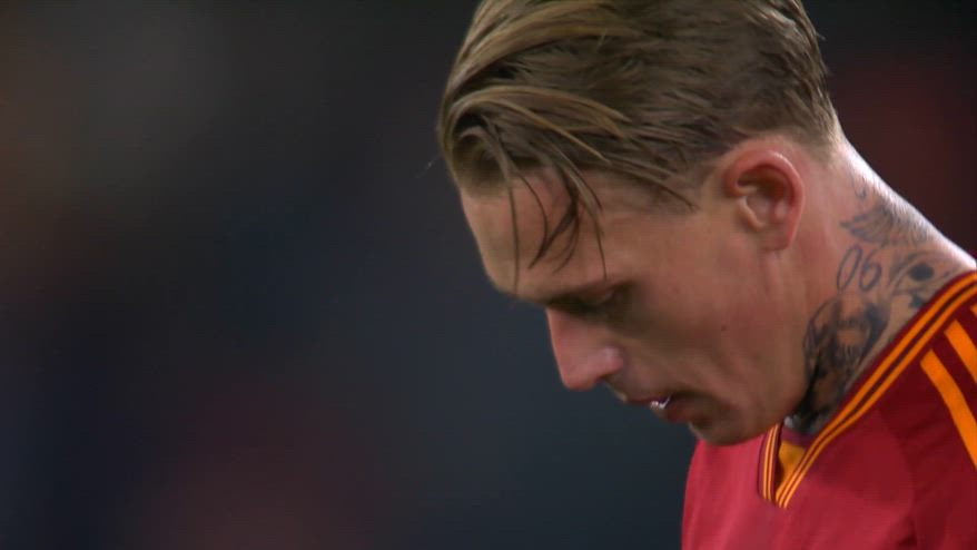 Karsdorp, che errore: Wirtz sblocca Roma-Bayer Leverkusen