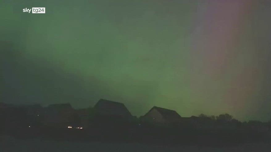 Texas, aurora boreale illumina la città di San Antonio