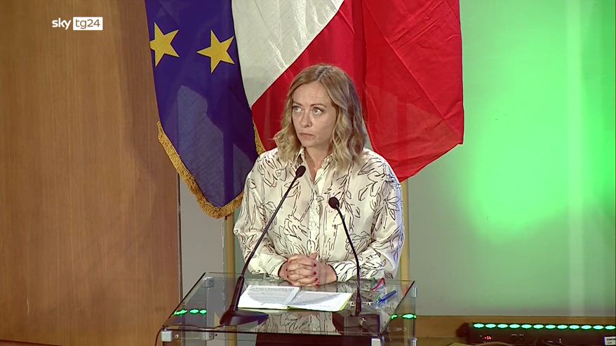 Bagnoli, Meloni: proteste? Noi qui per mostrare cambiamento