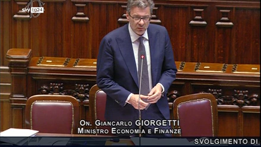 Giorgetti: In Ue spese militari in deroga Patto di stabilità