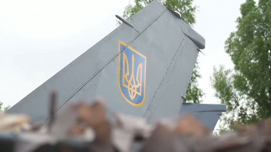 Guerra Ucraina, i primi jet della Nato sorvolano Kherson