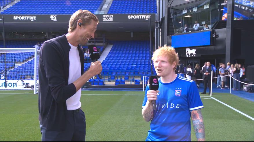 Ed Sheeran nuovo azionista Ipswich: intervista con Crouch