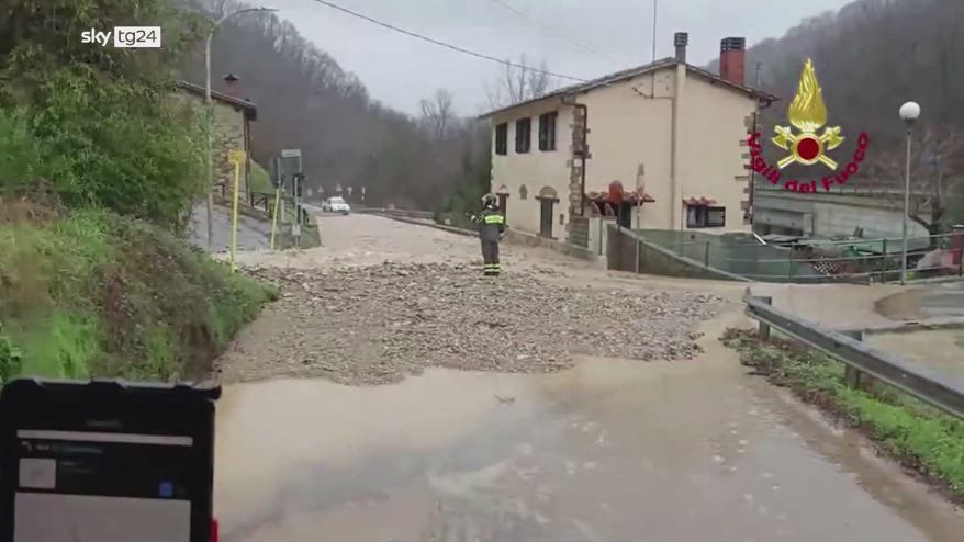 Maltempo, chiusa la statale Futa a 15 km da Firenze
