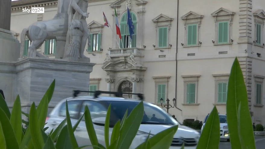 Mattarella: concentrazione poteri indebolisce democrazia