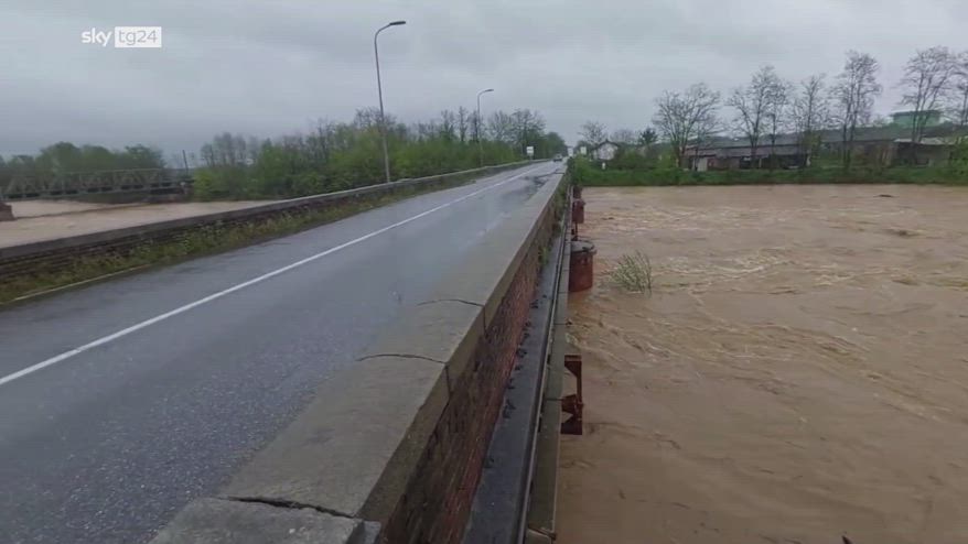 Allerta meteo Piemonte, a Chivasso torrente Orco in piena
