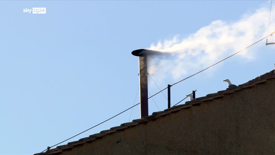Conclave 2025, fumata bianca: il nuovo Papa è stato eletto