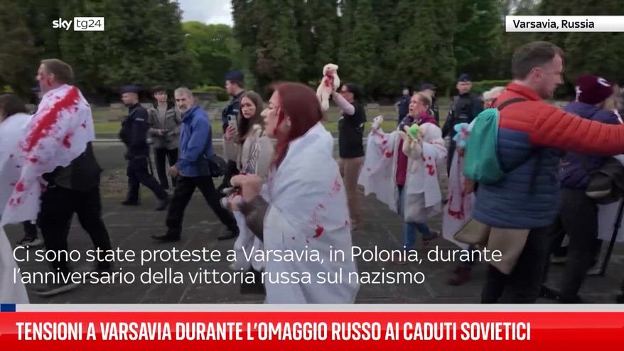 Varsavia, proteste contro commemorazione russa