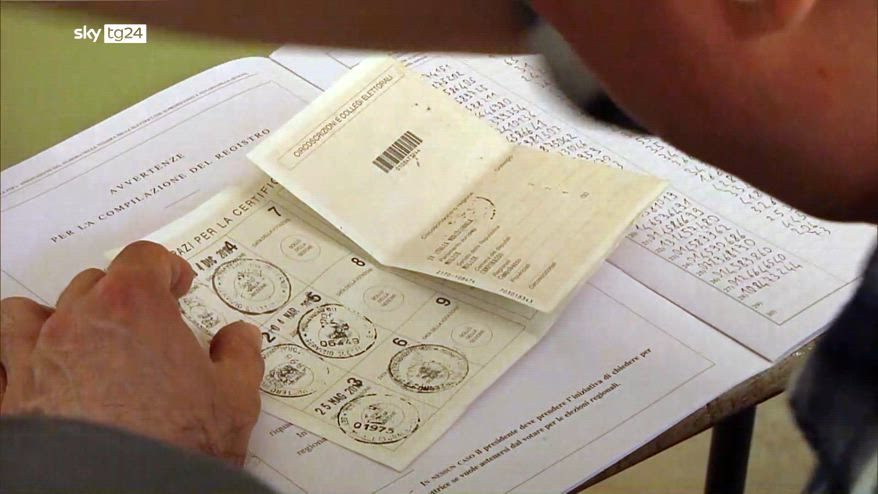 La Russa invita a non votare al referendum, insorgono le opposizioni