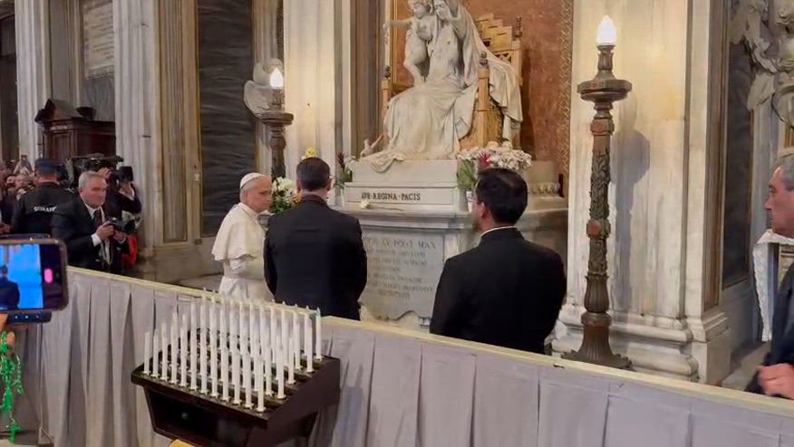 Leone XIV a S. M. Maggiore, preghiera su tomba Francesco