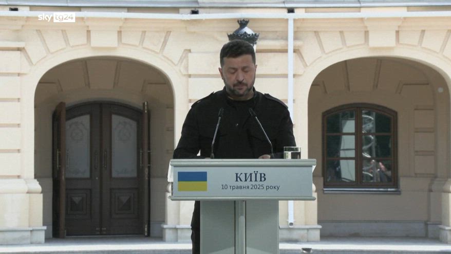 Zelensky pronto a colloqui con Mosca giovedì in Turchia