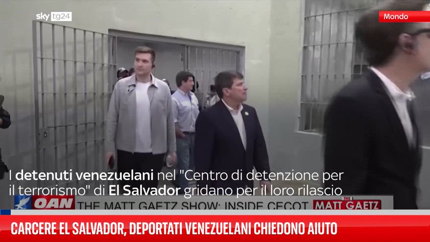 El Salvador, detenuti venezuelani deportati chiedono aiuto