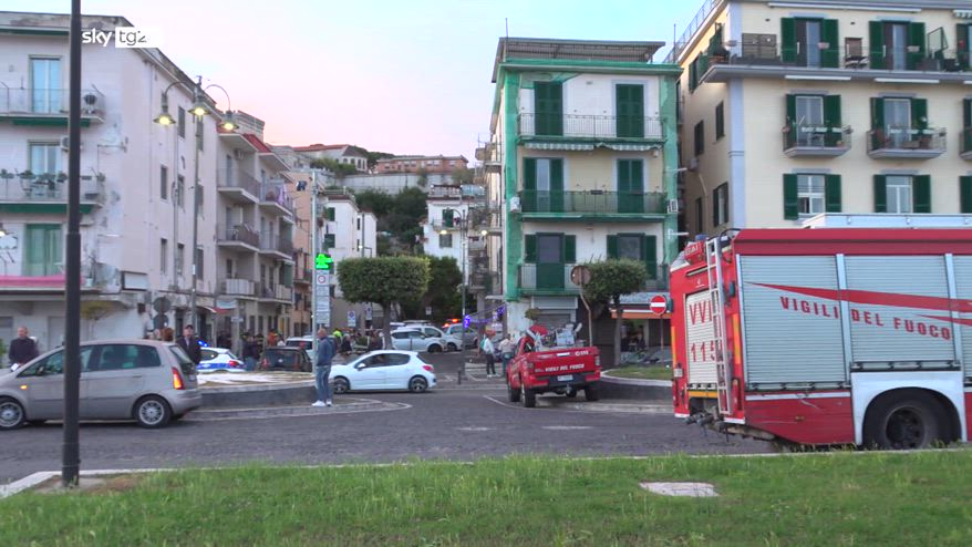 Campi Flegrei, sfollati tra nuovi danni e incertezze