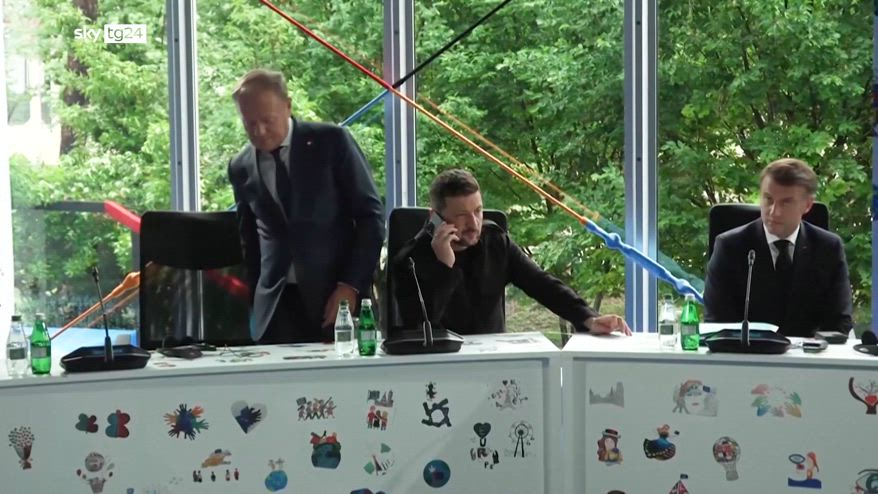 Meloni: l'opposizione si lamenta, ma io su Kiev coerente