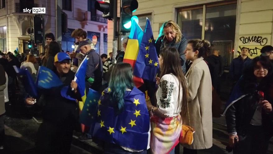 Elezioni in Romania, vittoria a sorpresa dell'europeista Nicusor Dan