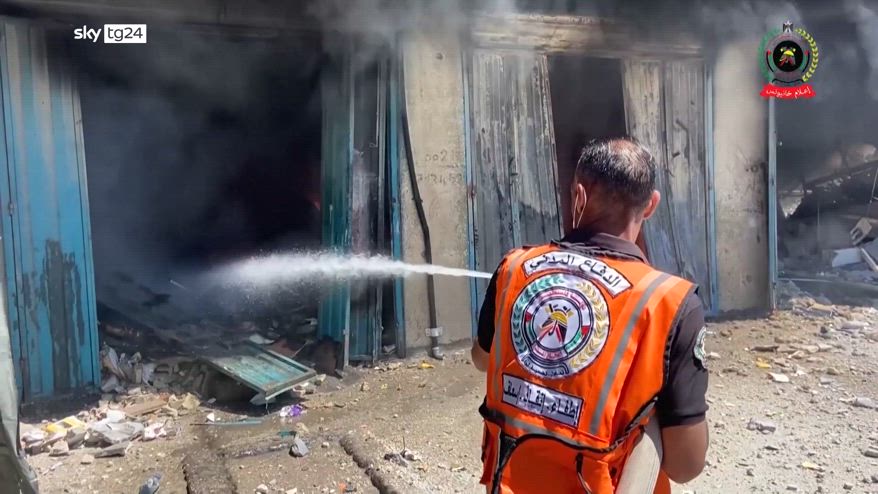 Nuovi raid su Gaza, vertice a Madrid per fare pressioni su Israele