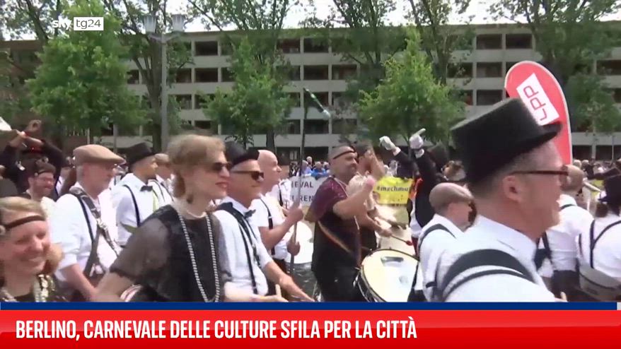 Berlino, Carnevale delle Culture sfila per la città
