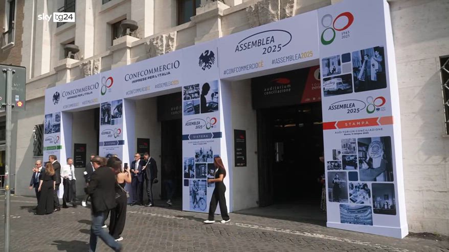 Assemblea Confcommercio, Governo: nave Italia va