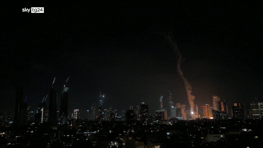 Attacco a Tel Aviv, una forte esplosione in pieno centro città